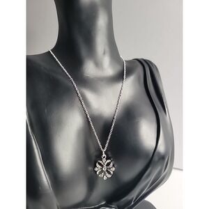 Silver Tone Rhinestone Flower Pendant Necklace Clear Crystal Swirl Floral Fashio